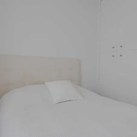 Apartment Beautiful 2bd For 4p Near Sacre Coeur