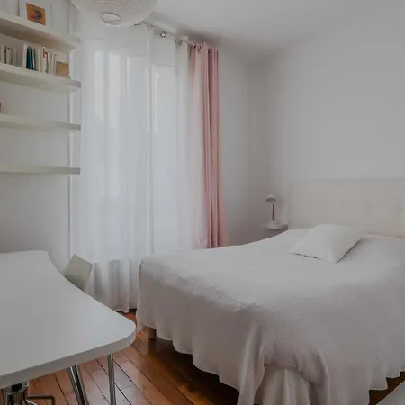 Beautiful 2bd For 4p Near Sacre Coeur Apartment Paris